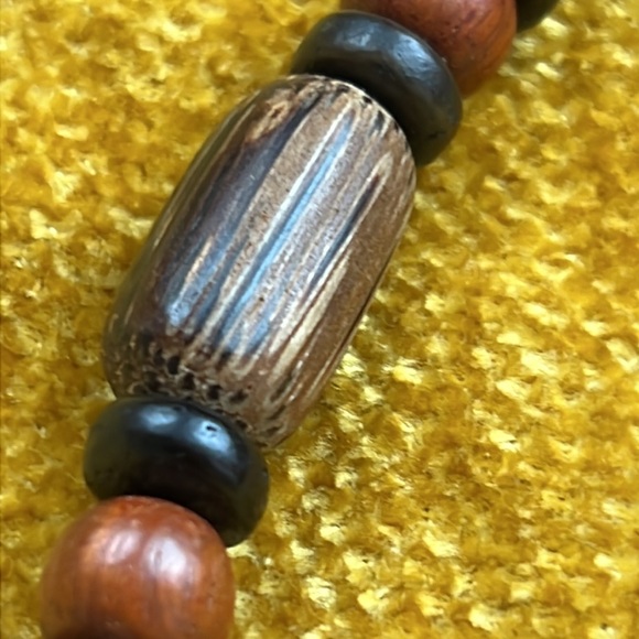 VINTAGE Boho Wood And Metal Beaded Necklace - Picture 12 of 12